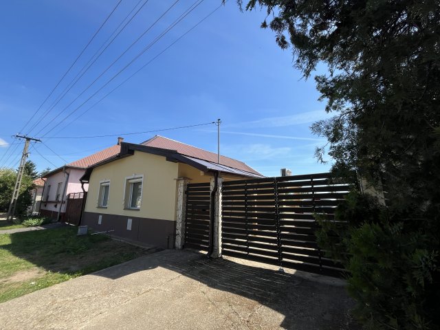 Eladó családi ház, Rakamazon, Rákóczi úton 26.2 M Ft