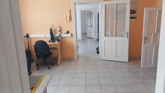 Eladó családi ház, Alattyánban 25 M Ft, 5 szobás