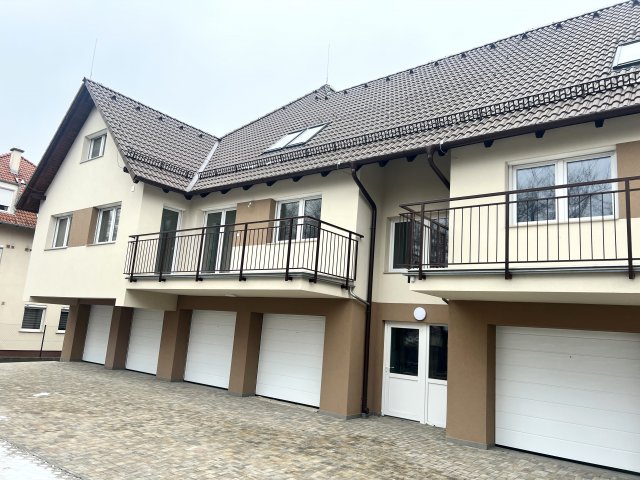 Eladó téglalakás, Dunakeszin 102.9 M Ft, 4 szobás