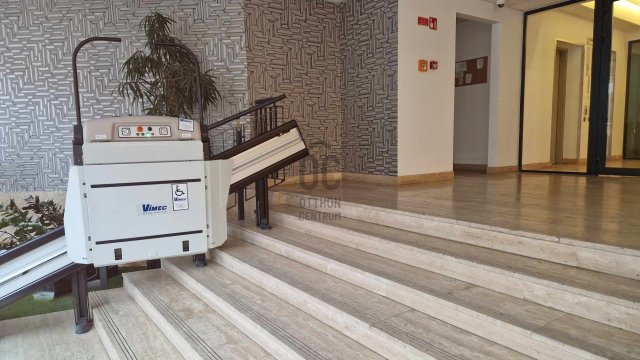 Kiadó ipari ingatlan, Debrecenben 200 E Ft / hó