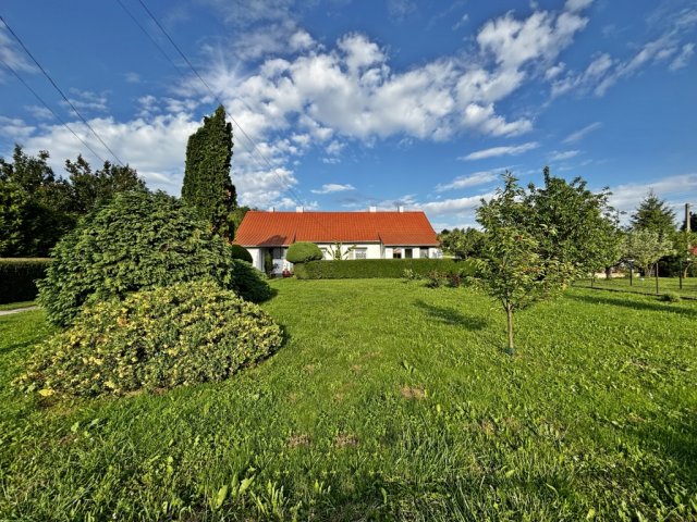 Eladó ikerház, Újudvaron 58.9 M Ft, 5 szobás