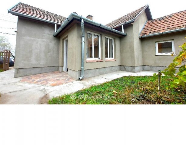 Eladó családi ház, Kocséren 21.9 M Ft, 3 szobás