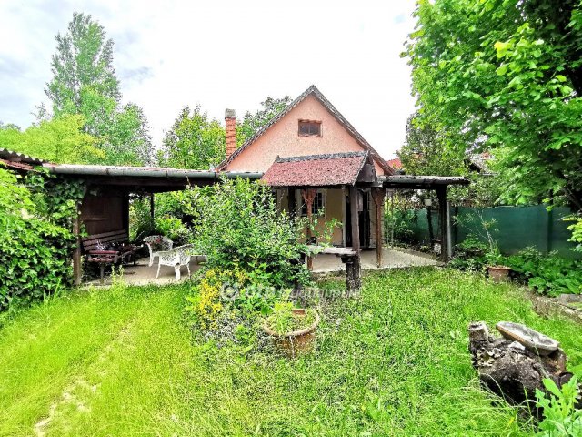 Eladó családi ház, Dömsödön 31.9 M Ft, 1+1 szobás