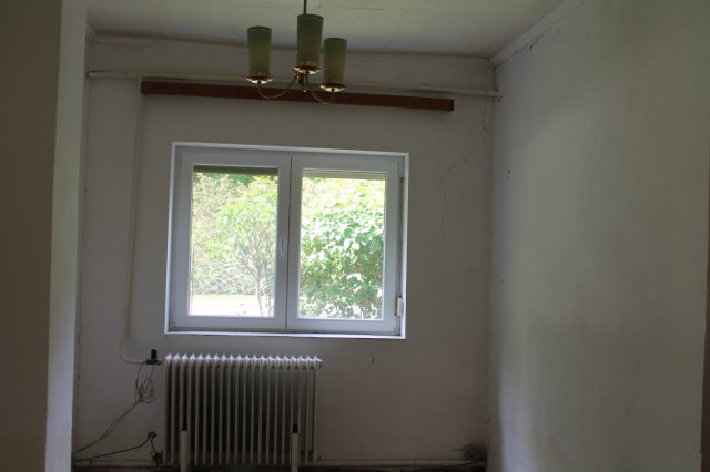 Eladó családi ház, Szárligeten 62.9 M Ft, 3 szobás