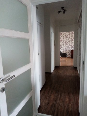 Eladó téglalakás, Dunaújvárosban 30 M Ft, 2 szobás