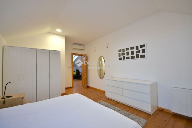 Kiadó téglalakás, albérlet, Budapesten, V. kerületben, 4 szobás