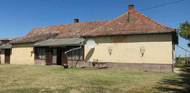 Eladó mezogazdasagi ingatlan, Garán 19.8 M Ft