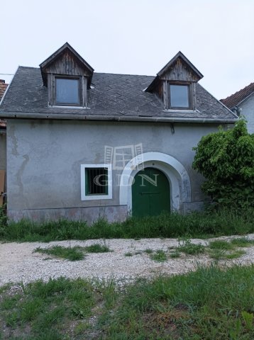 Eladó nyaraló, Tökön 12.9 M Ft, 1 szobás / költözzbe.hu