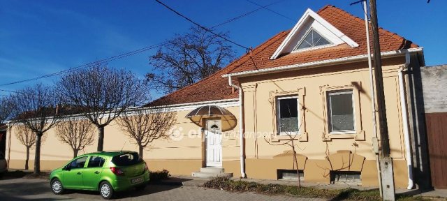 Eladó családi ház, Kecskeméten 149 M Ft, 6 szobás