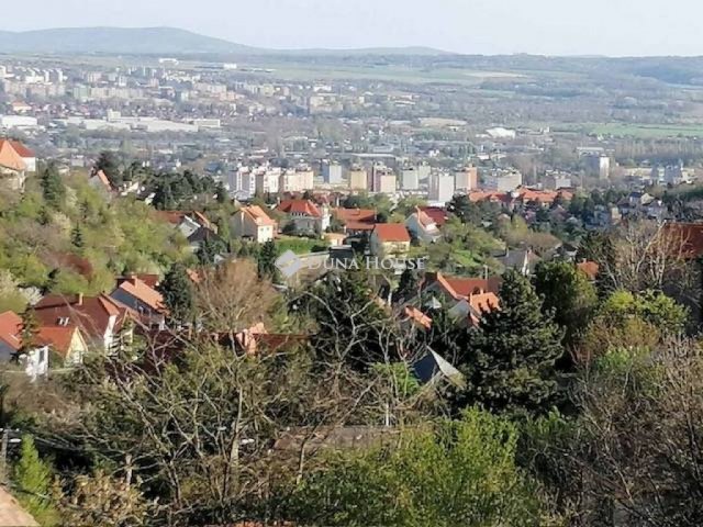 Eladó telek, Pécsett 22 M Ft / költözzbe.hu