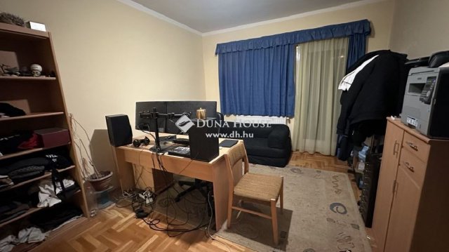 Eladó családi ház, Budapesten, II. kerületben 250 M Ft, 9 szobás