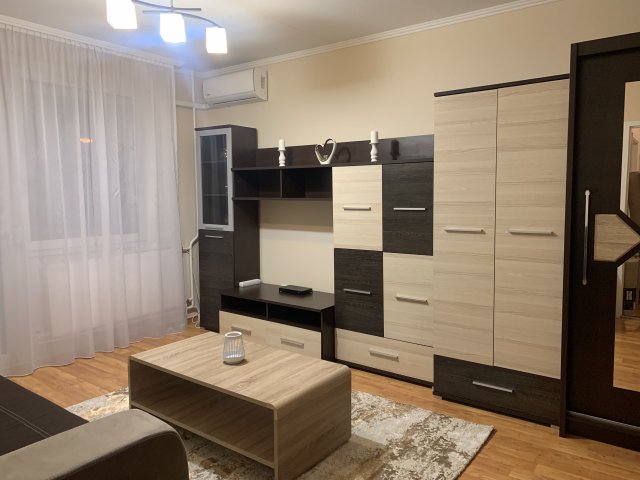 Eladó panellakás, Debrecenben 51.5 M Ft, 1+1 szobás
