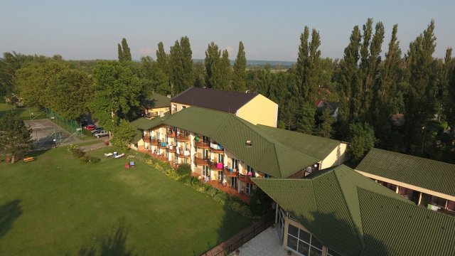Eladó hotel, Fonyódon 8750 M Ft / költözzbe.hu