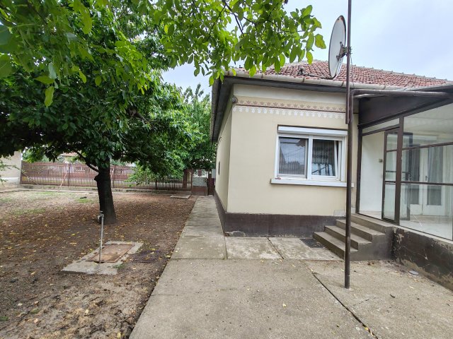 Eladó családi ház, Rákóczifalván 23.8 M Ft, 3 szobás