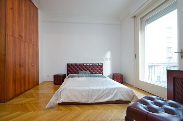 Eladó téglalakás, Budapesten, V. kerületben 289 M Ft, 3 szobás