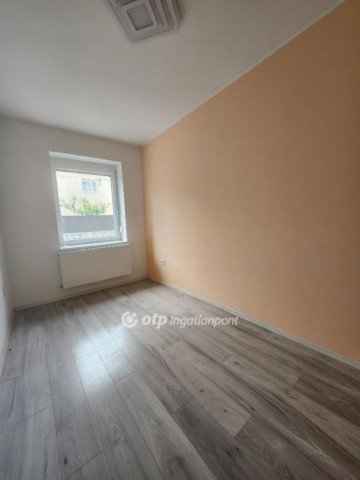 Eladó téglalakás, Budapesten, XX. kerületben 69.89 M Ft