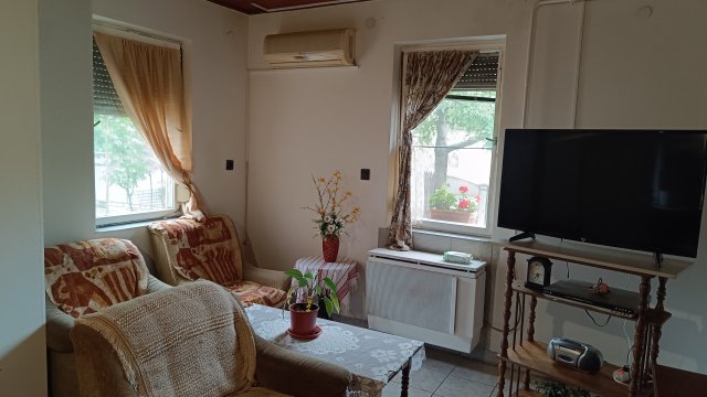 Eladó családi ház, Zsámbokon 39 M Ft, 4 szobás