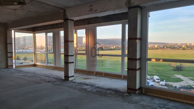 Kiadó iroda, Budapesten, XI. kerületben 137 E Ft / hó