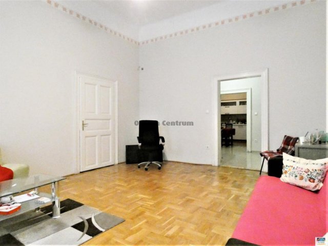 Eladó téglalakás, Budapesten, V. kerületben 71.9 M Ft, 2 szobás