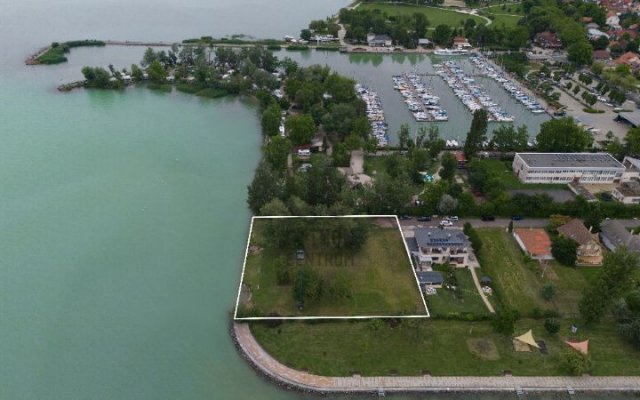 Eladó telek, Balatonbogláron 750 M Ft / költözzbe.hu