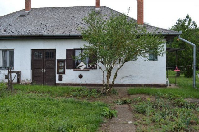 Eladó családi ház, Ebesen 38 M Ft, 2 szobás
