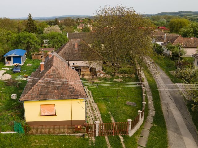 Eladó családi ház, Diósjenőn 29.99 M Ft, 3 szobás