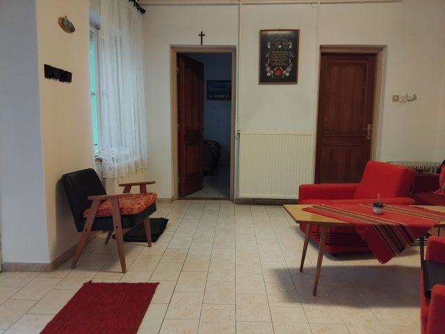 Eladó családi ház, Pécsett 55 M Ft, 3 szobás