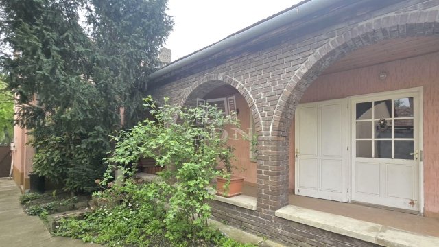 Eladó családi ház, Marcaliban 39.5 M Ft, 4 szobás