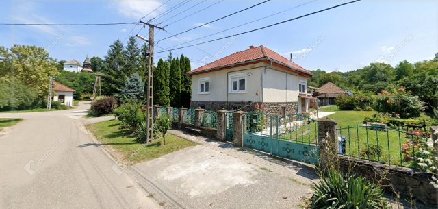 Eladó családi ház, Radostyánon 44.9 M Ft, 4 szobás