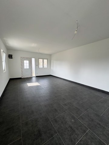 Eladó családi ház, Őrbottyánban 67.9 M Ft, 2 szobás