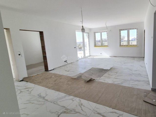 Eladó családi ház, Hajdúsámsonon 75 M Ft, 4 szobás