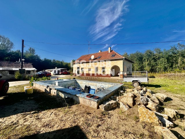 Eladó családi ház, Nagykőrösön 44.9 M Ft, 8 szobás