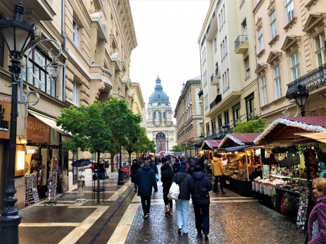 Kiadó üzlethelyiség, Budapesten, V. kerületben 1225 E Ft / hó