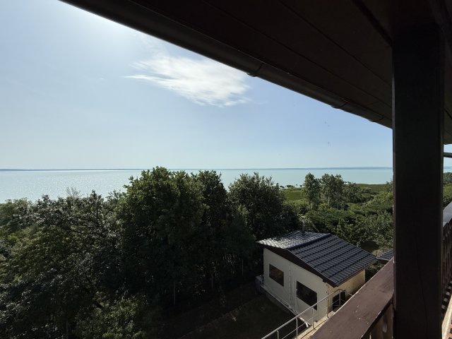 Eladó családi ház, Balatonalmádiban 520 M Ft, 5 szobás