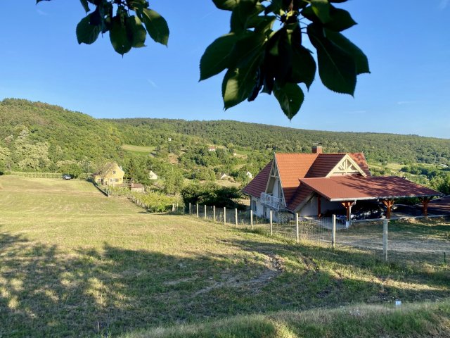 Eladó családi ház, Rezin 109 M Ft, 3 szobás