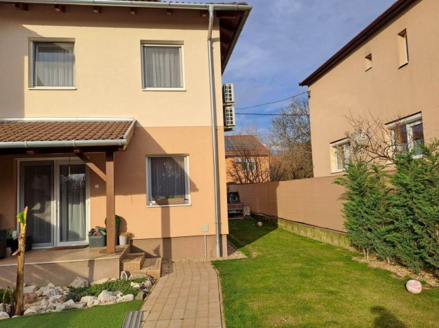 Eladó ikerház, Budapesten, XVII. kerületben 99.9 M Ft, 3 szobás