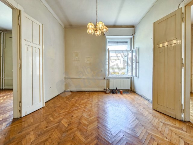 Eladó téglalakás, Budapesten, V. kerületben 185 M Ft, 3 szobás