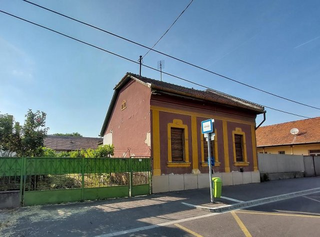 Eladó családi ház, Budapesten, XV. kerületben 62.9 M Ft