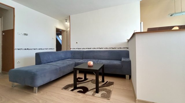 Kiadó téglalakás, albérlet, Debrecenben 225 E Ft / hó, 3 szobás