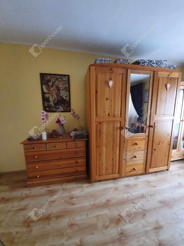 Eladó családi ház, Vésén 34.9 M Ft, 4 szobás