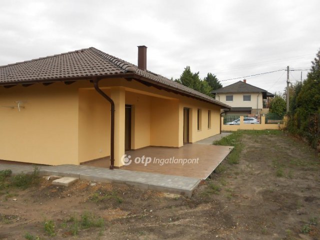 Eladó családi ház, Érden 99.9 M Ft, 4 szobás