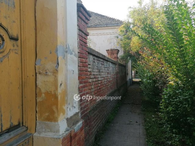Eladó családi ház, Mezőberényben 12.5 M Ft, 2 szobás