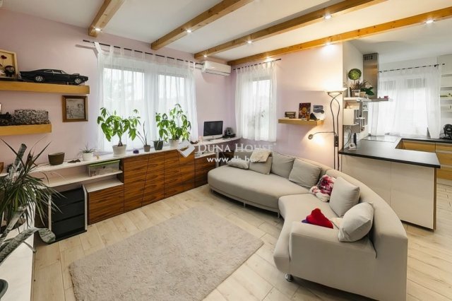 Eladó családi ház, Kecskeméten 89.5 M Ft, 4 szobás