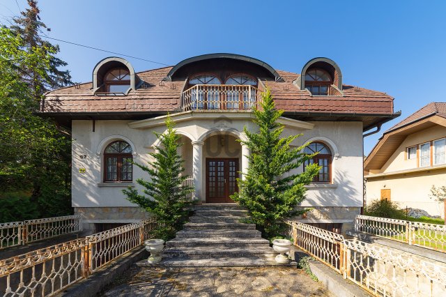 Eladó családi ház, Budapesten, XVI. kerületben 230 M Ft