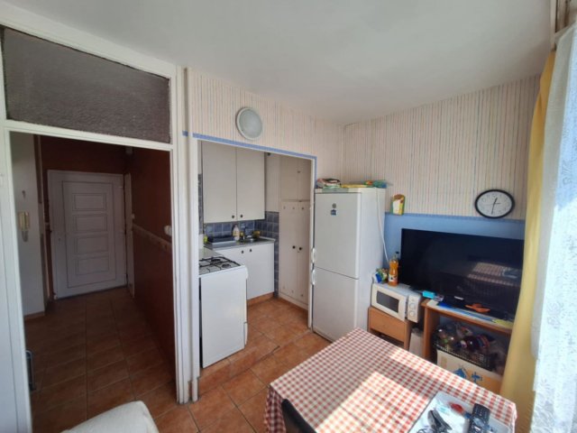Eladó panellakás, Dunaújvárosban 24.3 M Ft, 1+1 szobás