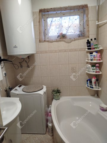 Eladó téglalakás, Csornán 41 M Ft, 2 szobás