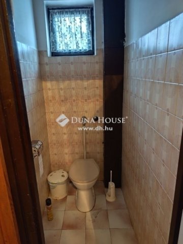 Eladó családi ház, Budapesten, XV. kerületben 125 M Ft, 6 szobás