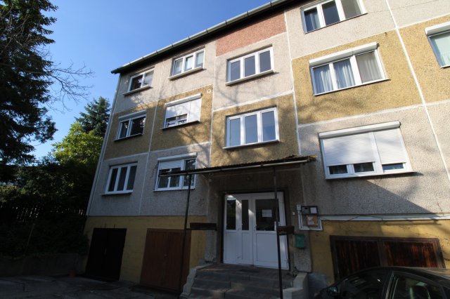 Eladó panellakás, Budaörsön 93 M Ft, 3 szobás
