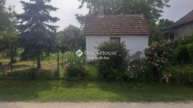 Eladó családi ház, Pákozdon 27.49 M Ft, 2 szobás