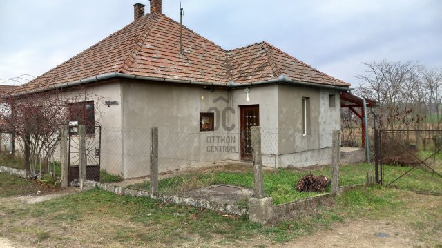 Eladó családi ház, Pusztahencsen 19.9 M Ft, 2 szobás